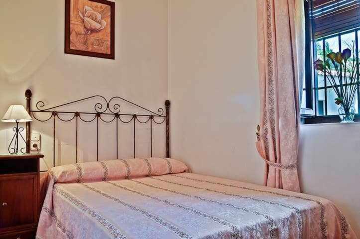 Casa Rural Las Huertas De Roque Моначиль Экстерьер фото